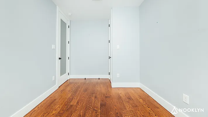 Rented by Nooklyn NYC LLC | media 11