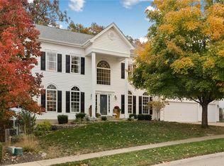 2280 Crimson View Dr, Ballwin, MO