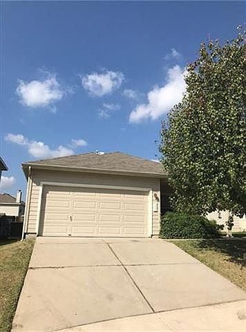 1st image of 2002 Charlotte Estates Dr