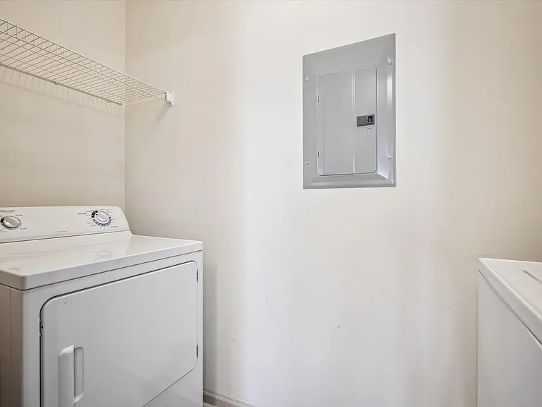 B1 - 2 Bed / 2 Bath - 967 Sq.Ft.