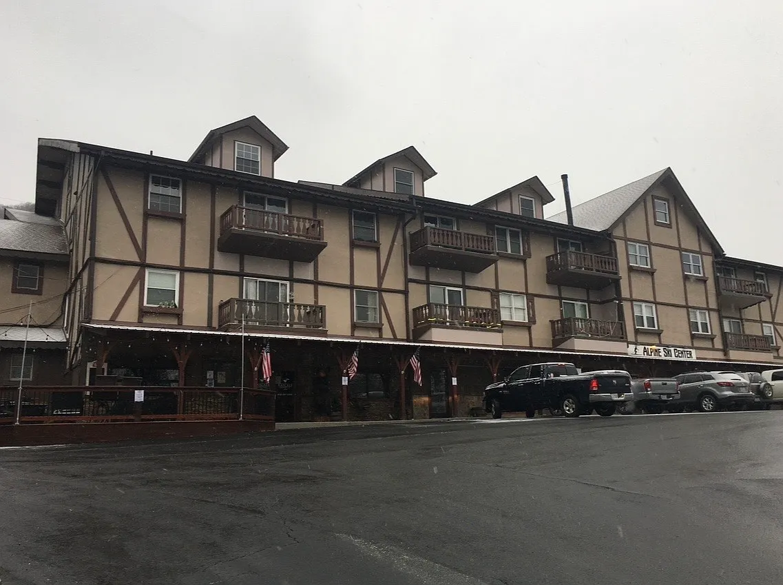 Building Photo - 1005 Beech Mountain Pkwy #307