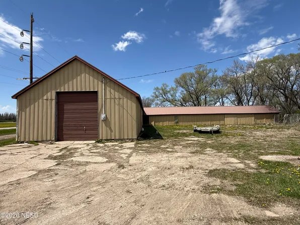 W 12th Ave, Milbank, SD 57252