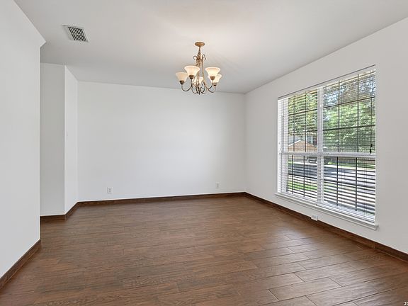 3rd image of 3624 MEADE ST