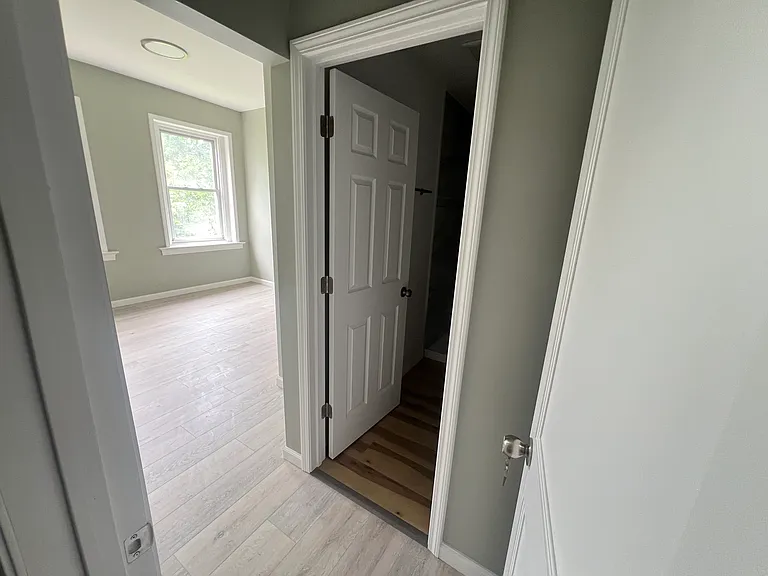 912 Adelaide St #204 — Photo 1