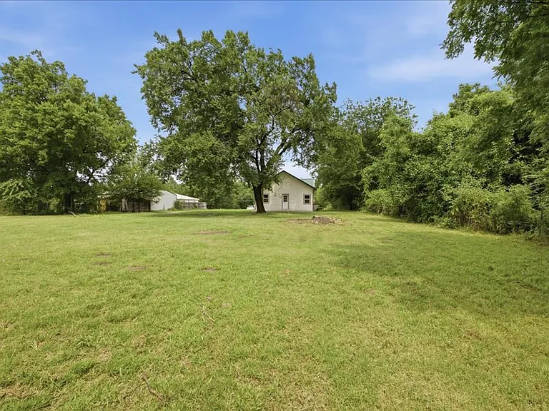357 Donkey Ln — Photo 5