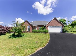 3 Ben Franklin St, Uniontown, PA 15401