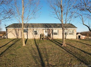 8803 Ouachita Rd, Versailles, MO 65084