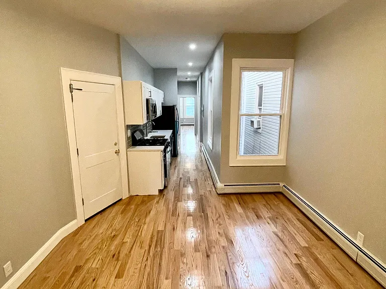 18 Poplar St #2L — Photo 5