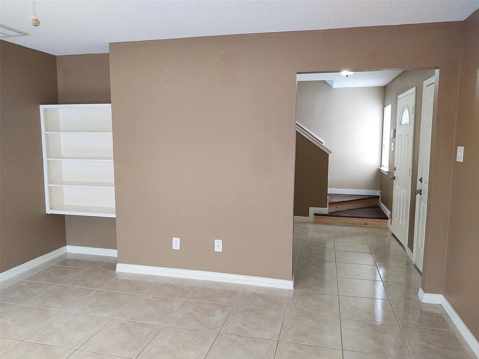 3 bed, 2.5 bath, 1560 sqft, $1,750 — Photo 4