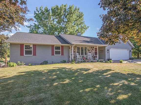 3rd image of 5060 Caledonia Dr