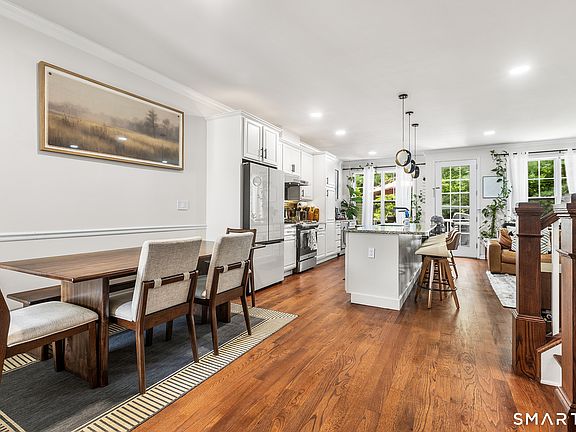 4th image of 9 Bristol Terrace #9