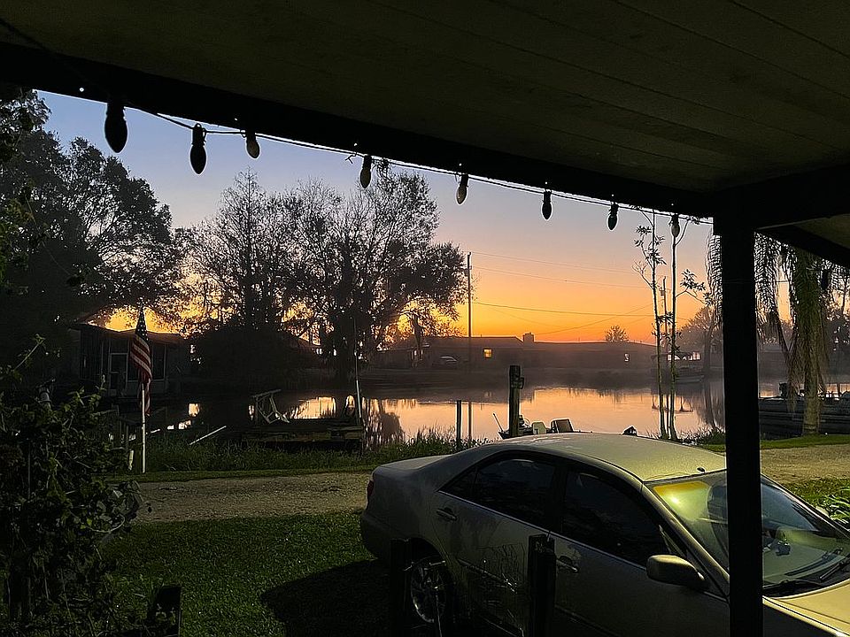 Sunrise over Lake Buffum