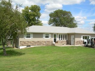 1945 27th Rd, Green, KS 67447