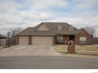 8430 N 76th Ave E, Owasso, OK 74055
