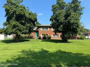 9104 Haviland Ave, Hurstbourne Acres, KY 40220