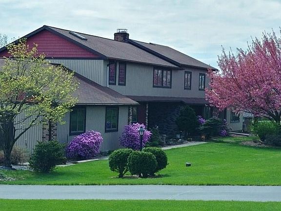 2nd image of 3624 Green Hill Cir N