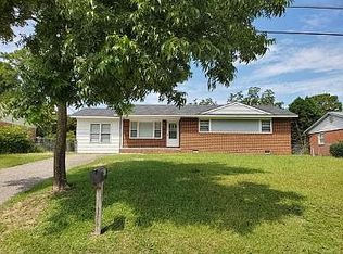 1834 Strathmore Ave, Fayetteville, NC 28304