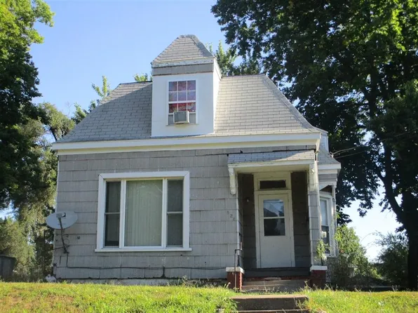 526 Fairholm Ave, Peoria, IL 61603