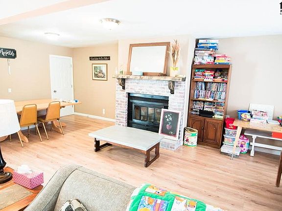 5th image of 1509 E 35th Ave