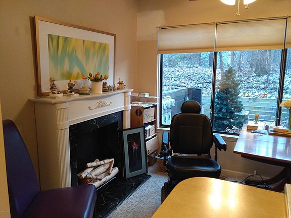 5th image of 114 Lanark Ct