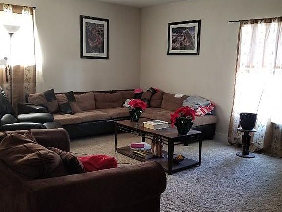 3rd image of 3718 Chinook Ct
