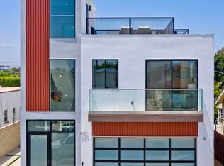 3129 Helms Ave, Los Angeles, CA 90034