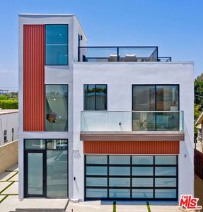 3129 Helms Ave, Los Angeles, CA, 90034