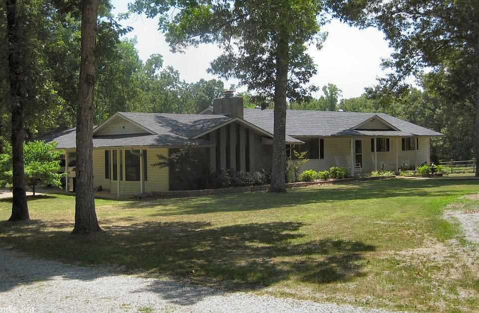 1st image of 10 Tammy Dr