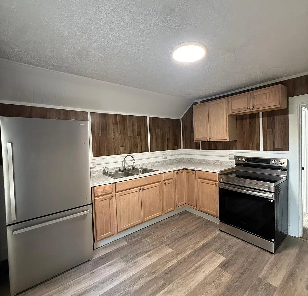 2 bed, 950 sqft, $1,750 — Photo 1