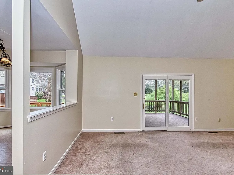 2205 Cedar Mill Ct — Photo 12