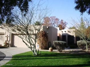 4078 E Round Hill Dr, Phoenix, AZ 85028