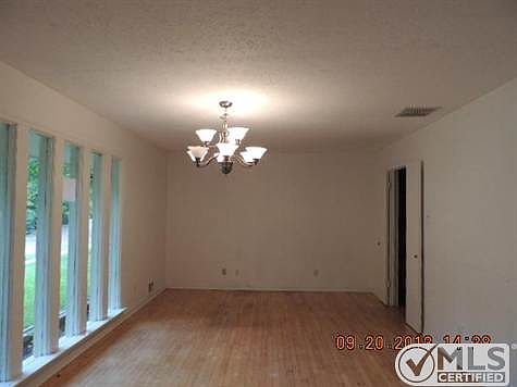 4th image of 7923 Claremont Dr