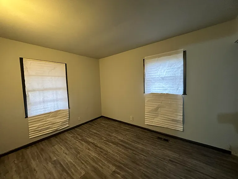 802 Knollcrest Dr — Photo 10