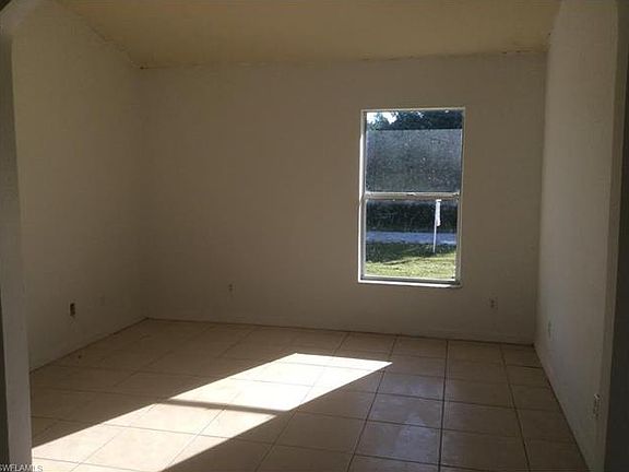 5th image of 450 Naples Ave S