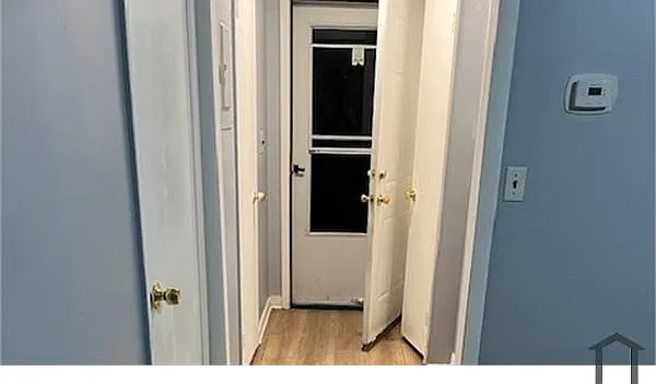 2 bed, 950 sqft, $3,100 — Photo 4
