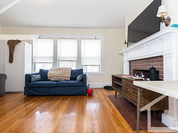 128 Washington St. #2nd flr Boston (Brighton) Unit Photo 6