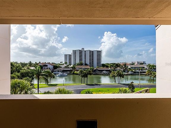 3rd image of 2775 Kipps Colony Dr S APT 303