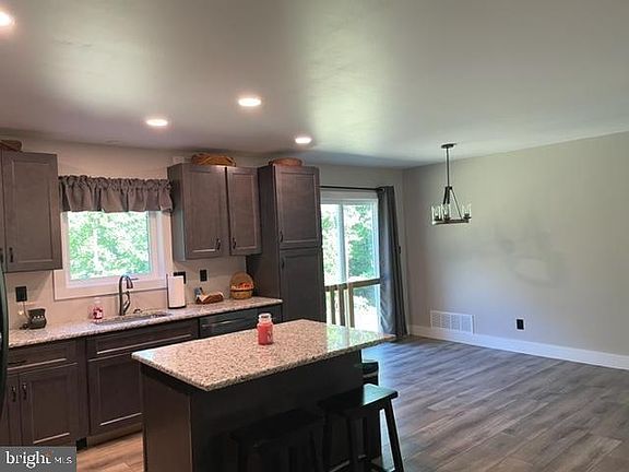 5th image of 762 High Rock Rd N