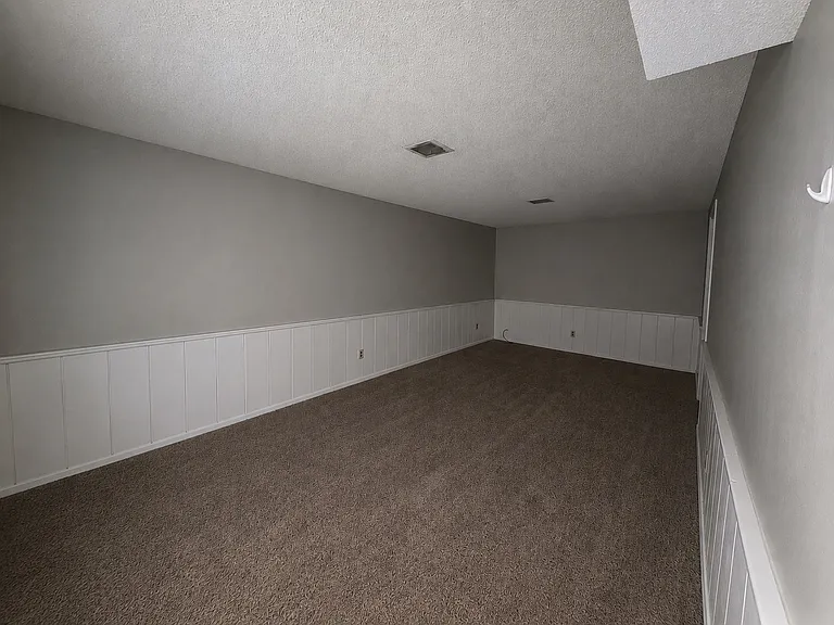 994 S Oakland Ct — Photo 22