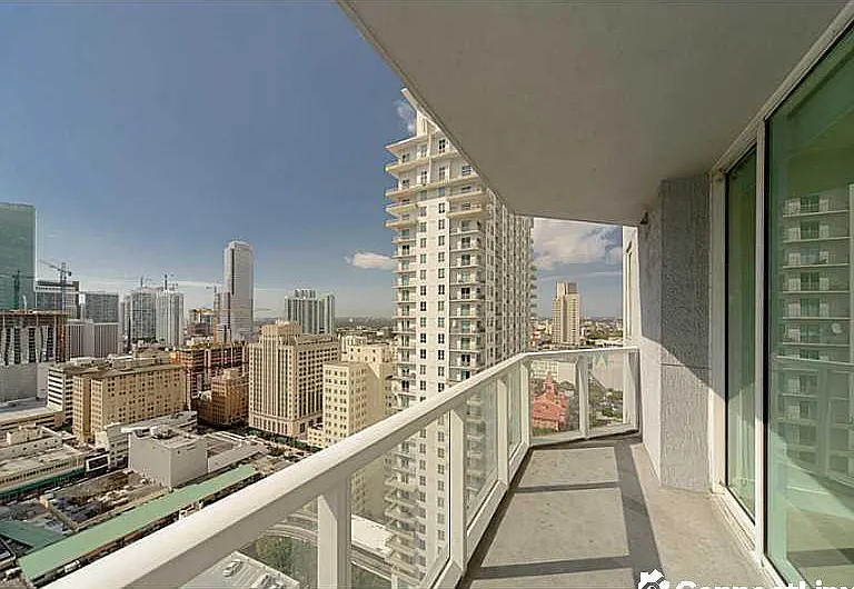 253 NE 2nd St #2710 — Photo 6