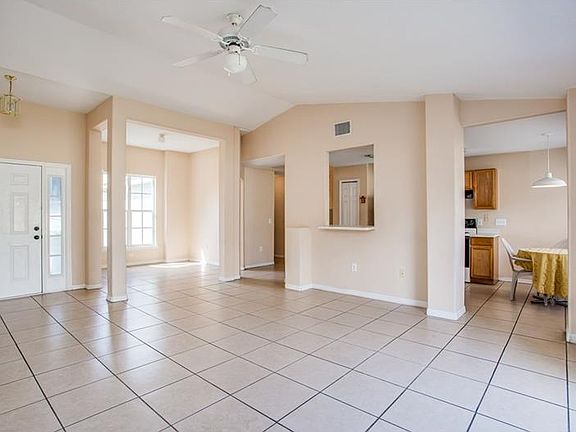 5th image of 509 Finch Ln