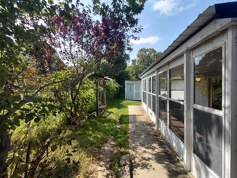 14490 Hilltop Rd — Photo 18