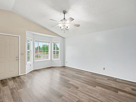 3rd image of 10403 W Rita Ct