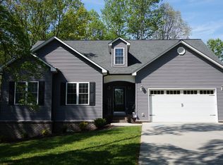 1068 Walter Dr, Lincolnton, NC 28092