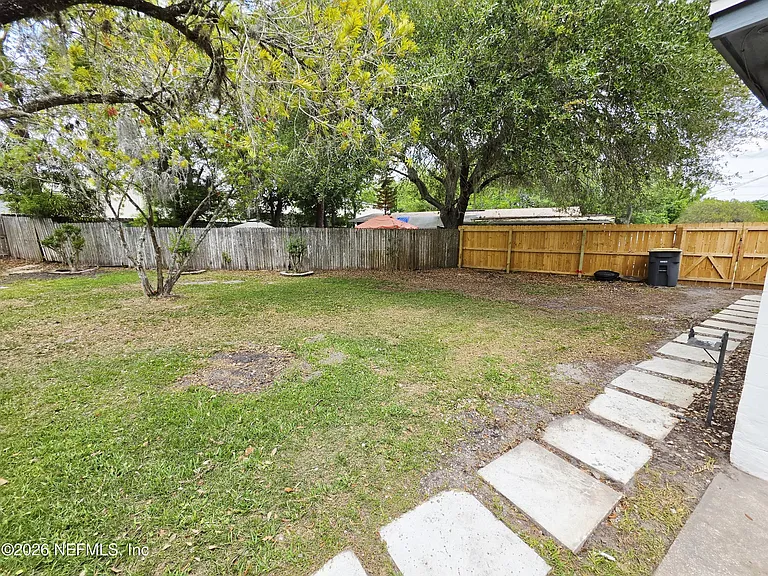 2146 Antilles Ct — Photo 30