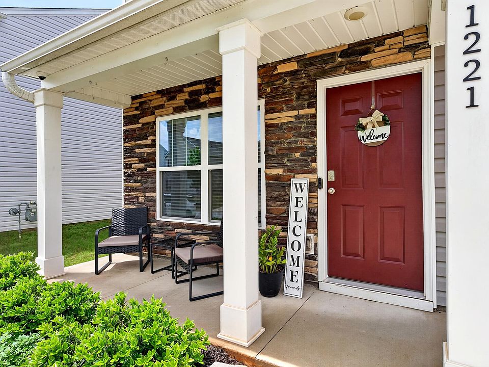 1st image of 1221 Canter Pl