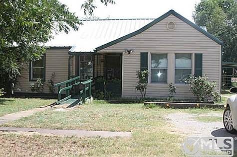 1st image of 1207 Park Dr