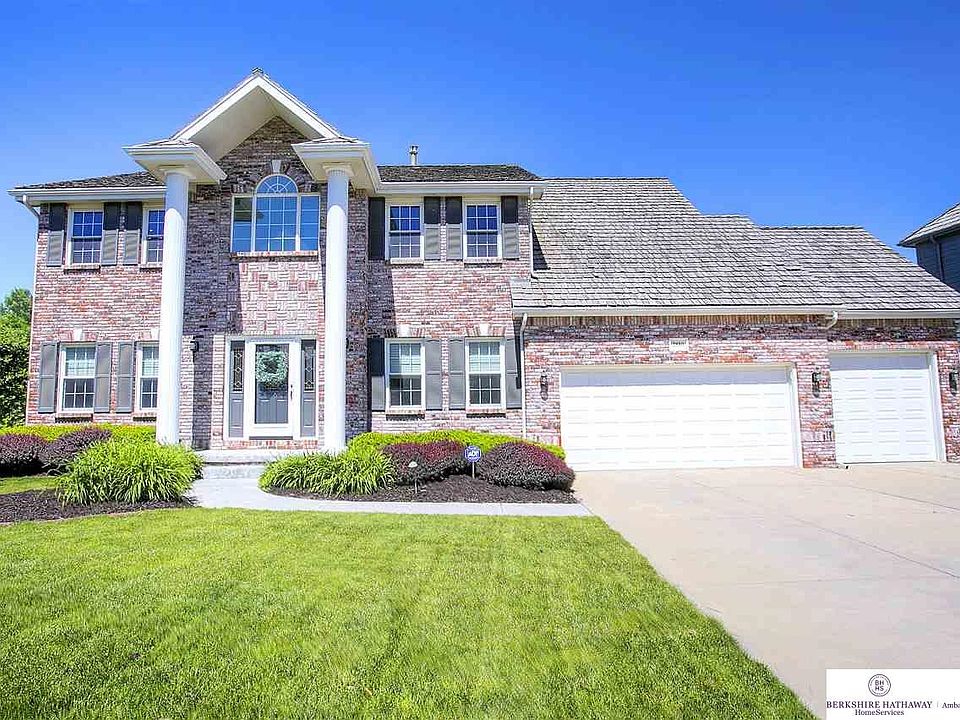 1st image of 2810 N 161st Ave