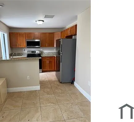 1999 NW 5th Pl #2