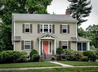 25 Wellesley Ave, Wellesley, MA 02482